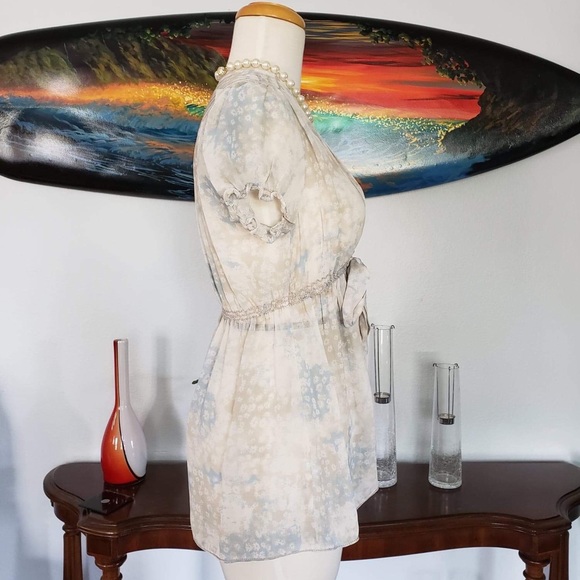 Semi sheer top - Picture 2 of 8